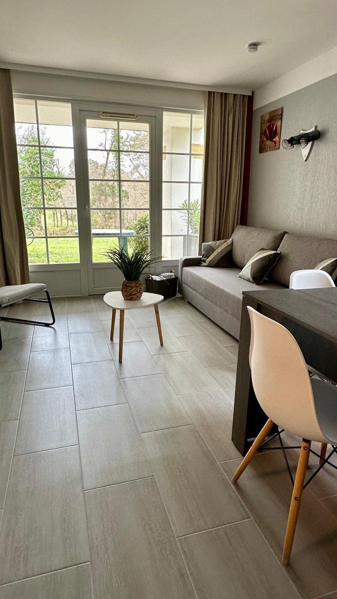 Appartement En Residence Pierre Et Vacance Au Golf Biscarrosse Buitenkant foto